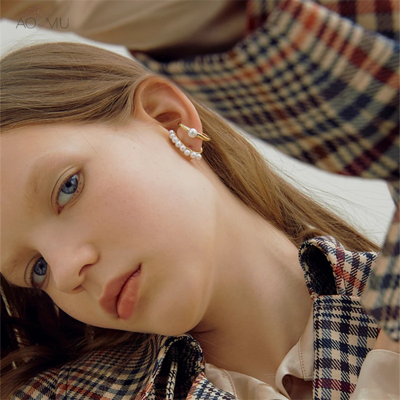 AOMU-2019-Asymmetry-Geometric-Pearl-Pierced-Golden-Metal-Ear-Bone-Clip-Earrings-for-Women-Girls-Birthday (2)