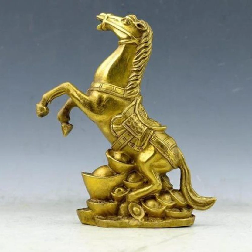 

Collection Chinese Pure Brass Carved Zodiac Animal Lifelike Horse Yuanbao Wealth Decoration Statue