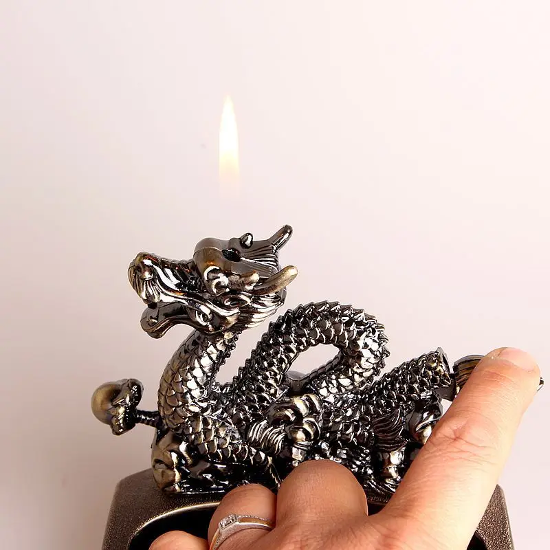Soaring Dragon Ashtray with Lighter Creative Ashtray Open Flame Lighter Weed Trays Accesories