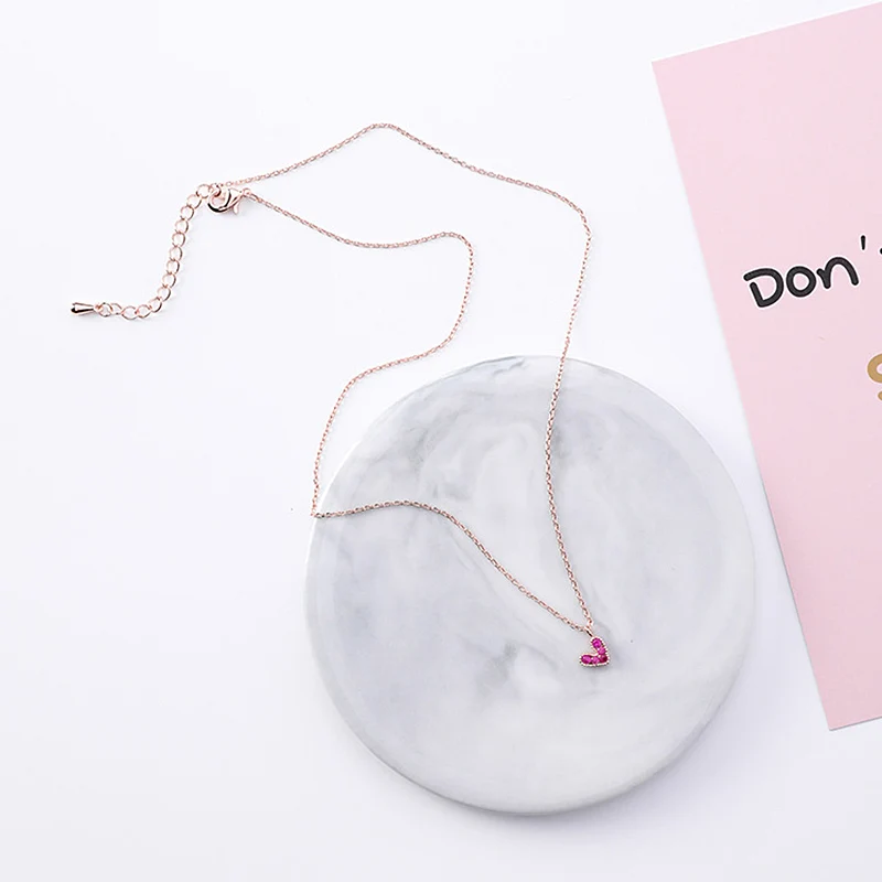 

2019 New Tiny Heart Necklace Women Romantic Love shape Fashion Classic Rhinestones girl Necklace clavicle chain Send girlfriend