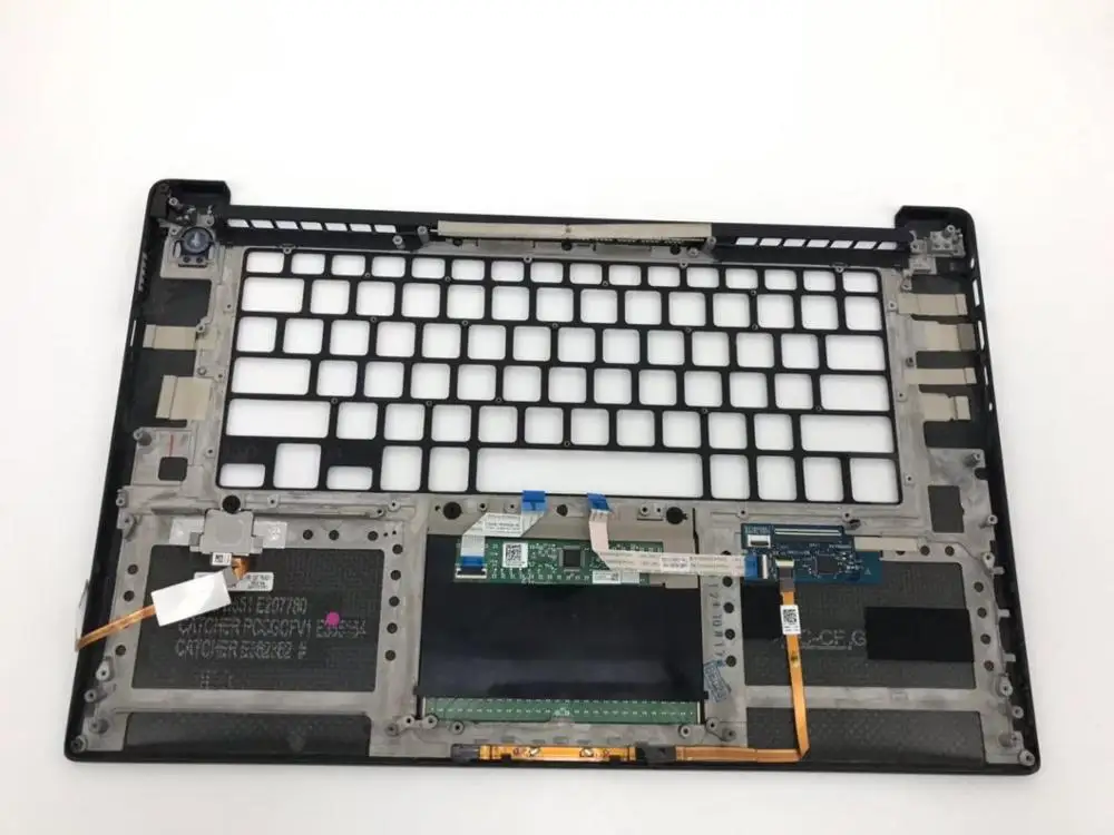 Для Dell XPS 15 9560 чехол-подставка 90