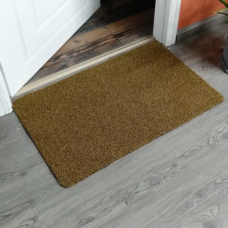 11071998569_1840270168