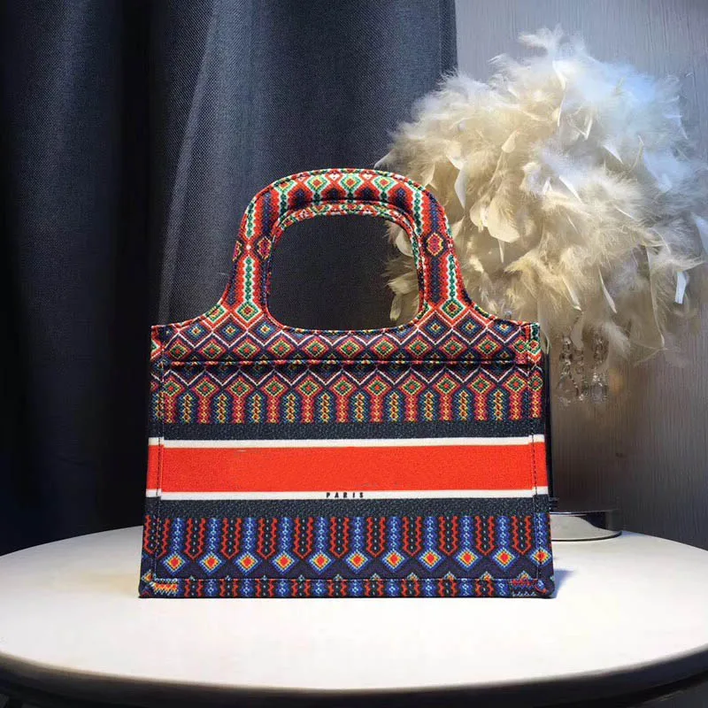 

28 cm women handbag