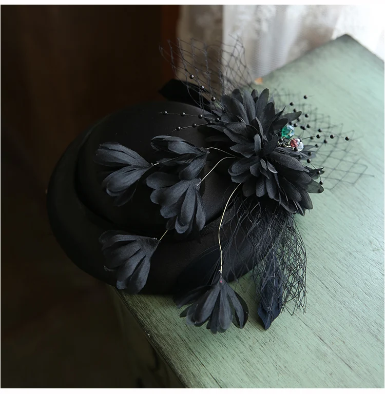 French Ladies Mini Wedding Headwear Feather Veil Fedora Cap Elegant Ladies Cocktail Race Horse Party Fascinator Hair Clips New