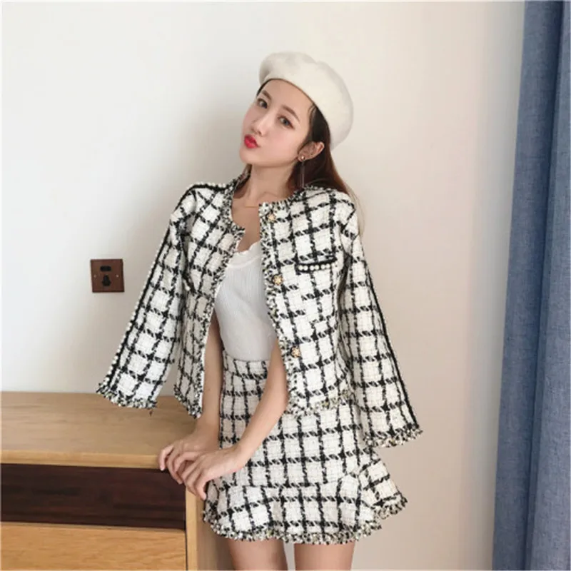 

2019 Autumn Fashion Week High Quality Lattice 2-piece Suite Grace Long Sleeves Nail Bead Jacket Coat+Mini Fishtail Skirt Suit
