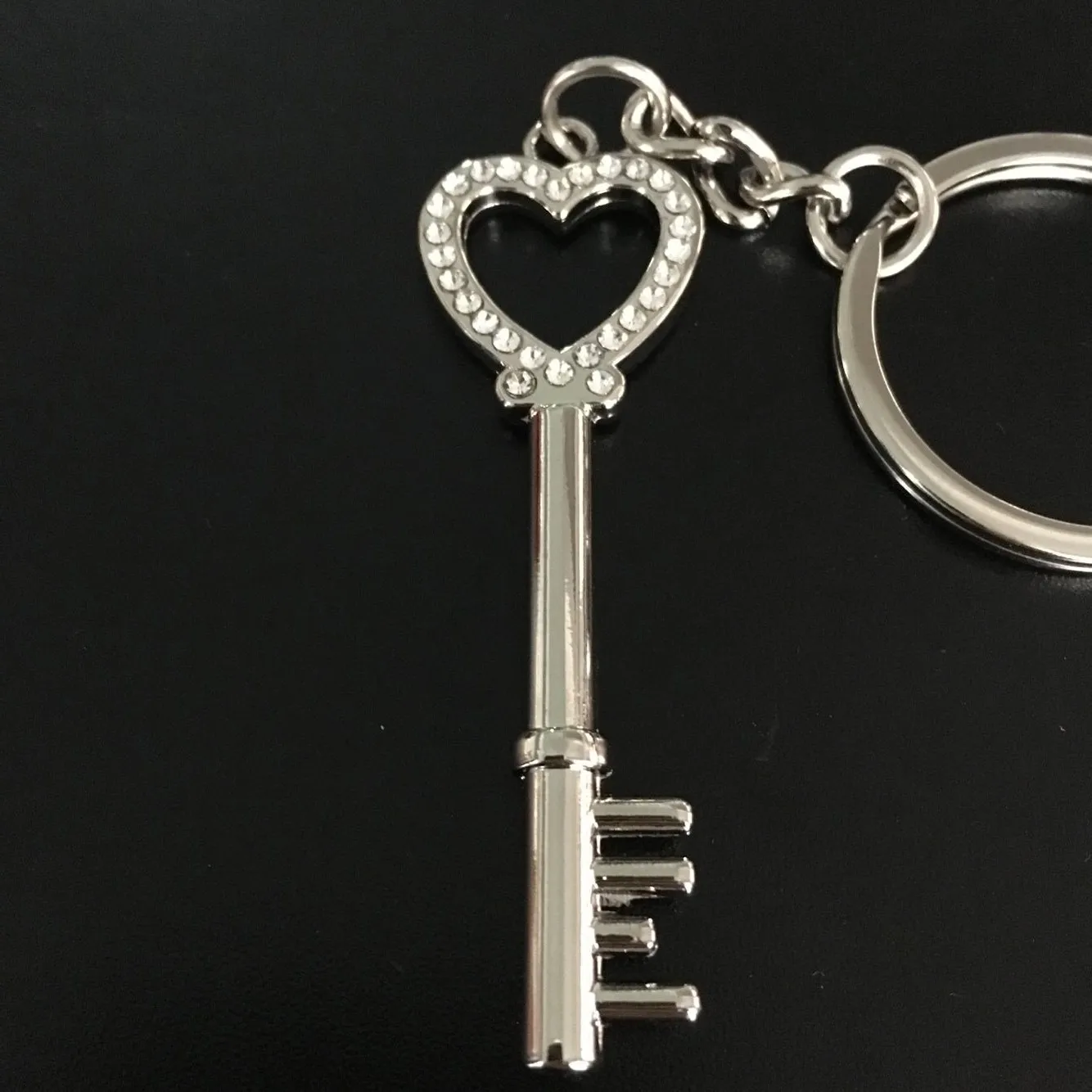 Creative Environmentally Friendly Zinc Alloy Heart Key Diamond Set Top Grade Valentine's Day Gift Keychain-DIY Logo