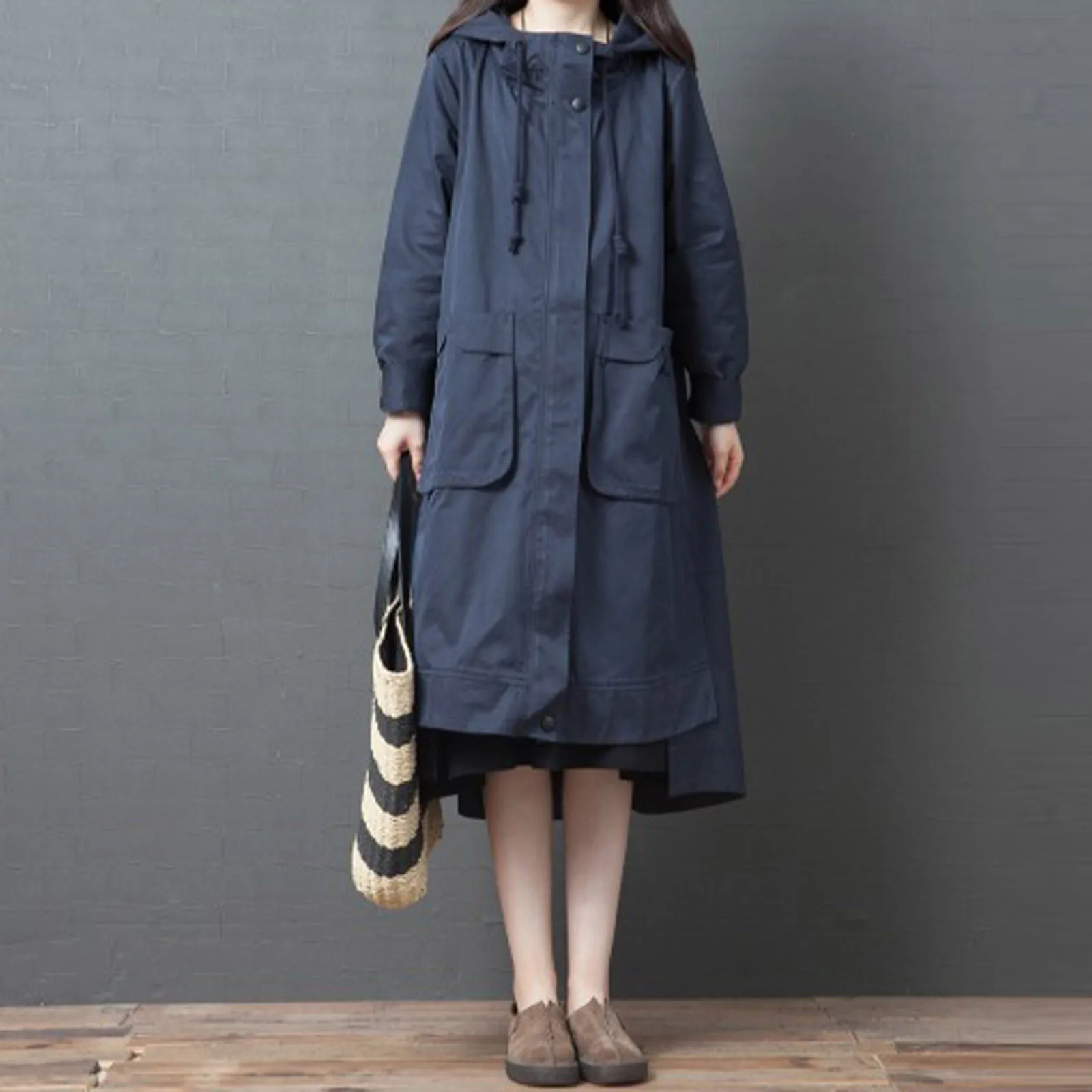 Женские однотонные куртки женские свободные средней длины выше колена размера