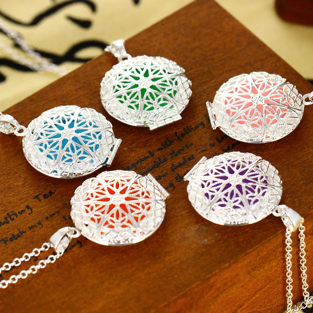 

5 pc Snowflake Sunflower Shape Pendant Perfume Essential Oil Aromatherapy Necklace Open Antique Aroma Diffuser Necklace