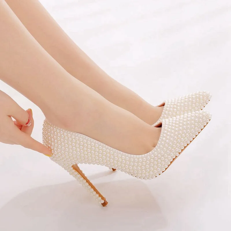 

Spring new stiletto-heeled beige large size bridal wedding shoes shallow mouth pointed banquet dress pearl women's single shoes