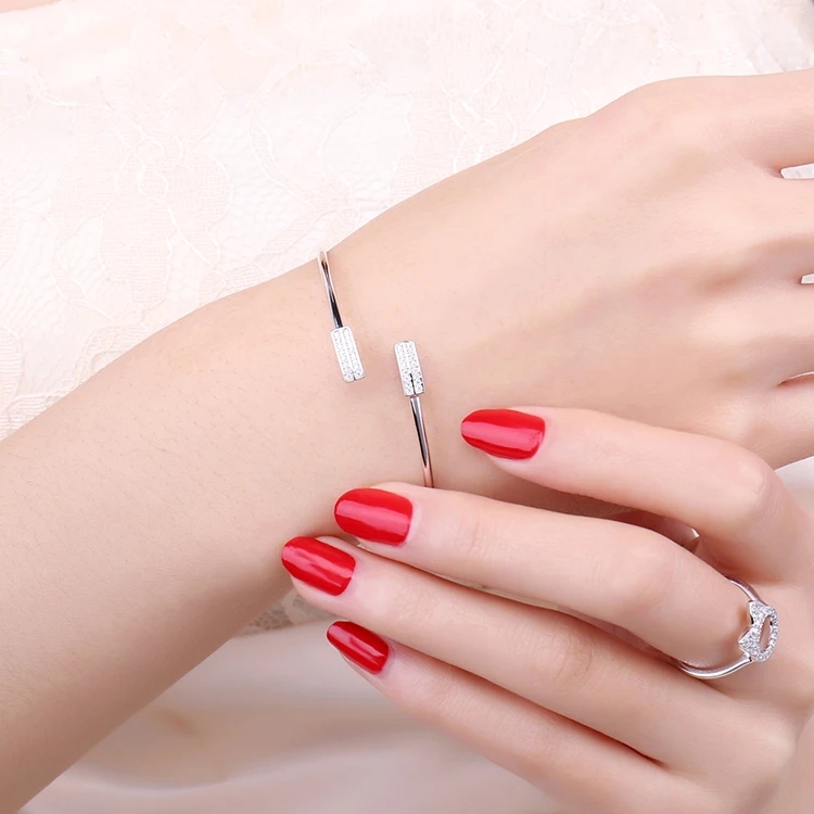 AB879899-XQ-RUS_06A