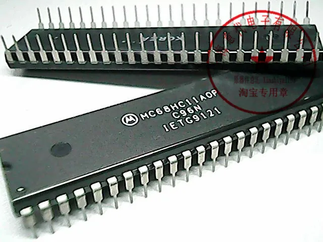 MC68HC11AOP DIP-48