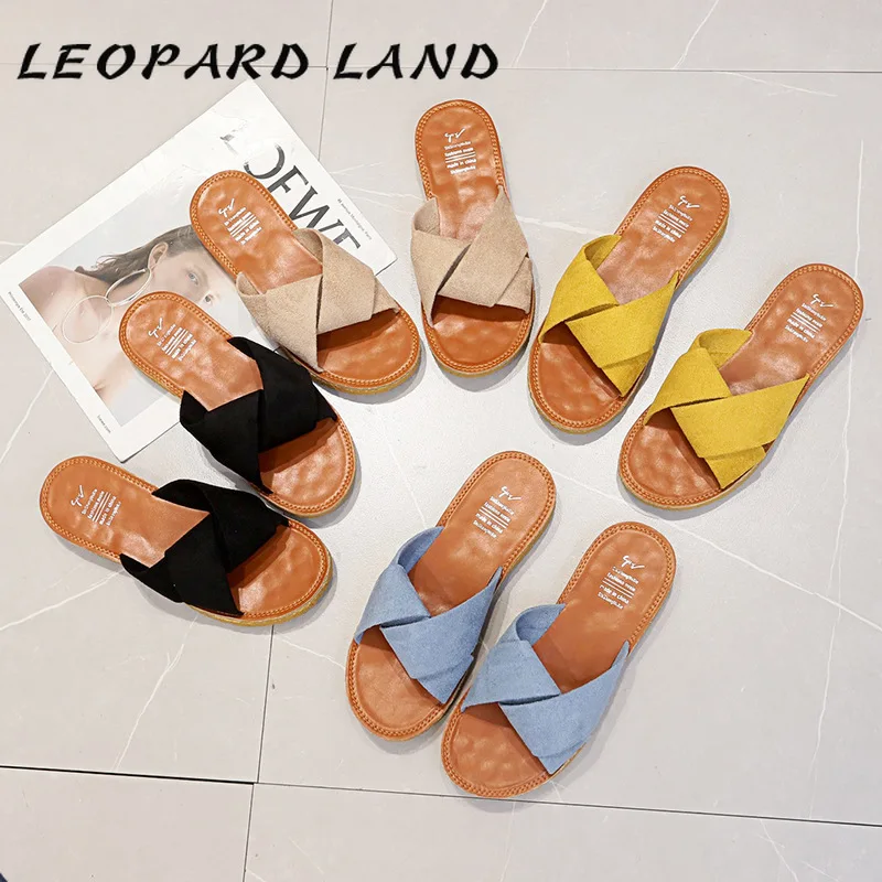 Тапочки с леопардовым принтом Женская верхняя одежда Сезон лето Новинка 2020 года