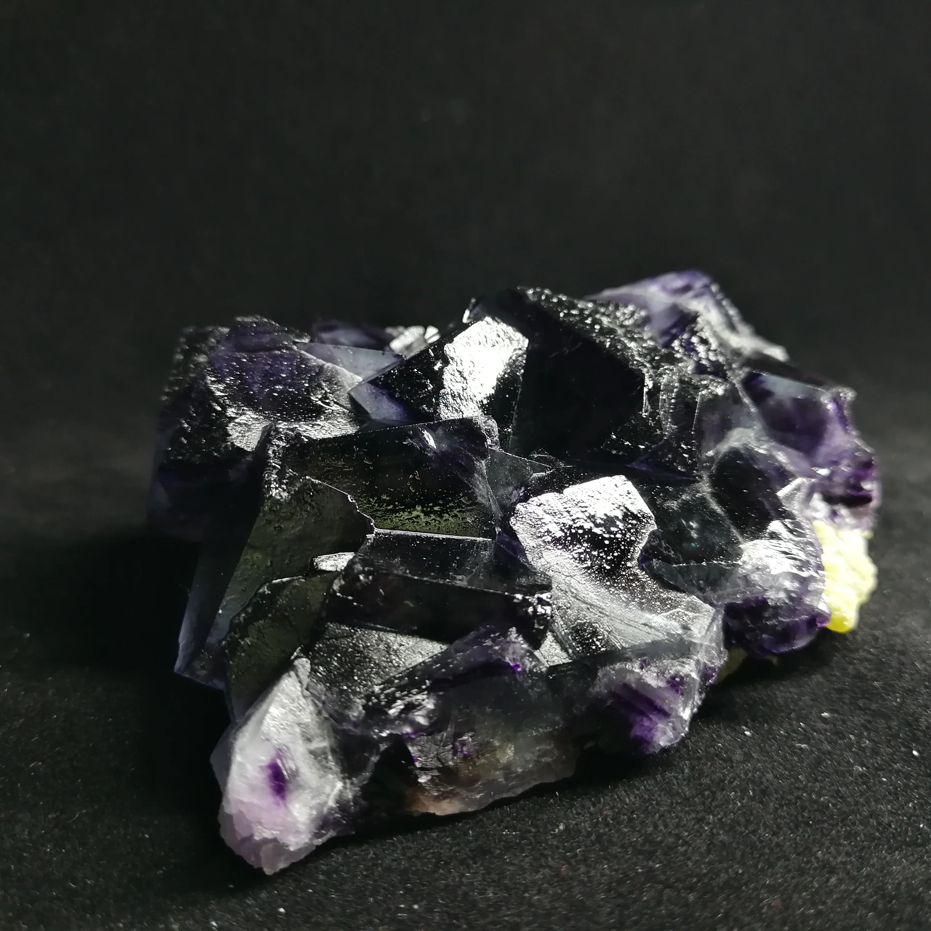 

256.7gNatural dark purple fluorite, crystal mineral crystal specimen