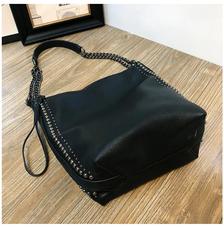 13173516568_423938254