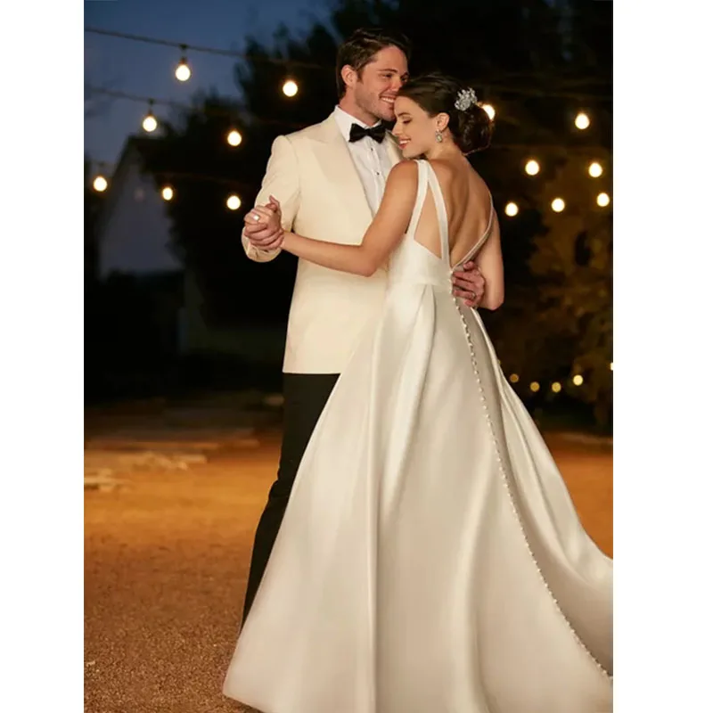 

Eightree A-line Wedding Dress Gown Slimming Waist Belt Hidden Pockets Bride Dress Satin Sleeveless Mid-Cut Back Zips Up Buttons