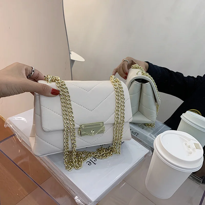 

Female Bag New Chain Bag All-match Single Shoulder Messenger Rivet Envelope Bag Flip Twill Small Square Bag Women Bag Designer