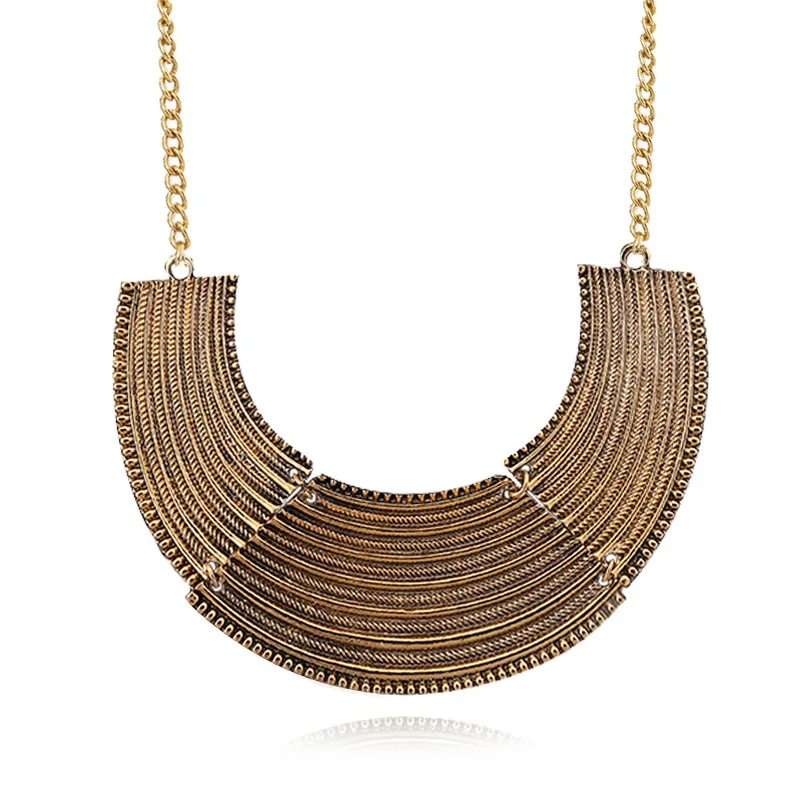 

Europe And America Big Brand Exaggeration Necklace Alloy Retro Camera Track Elegant Cool Textured Necklace Necklace