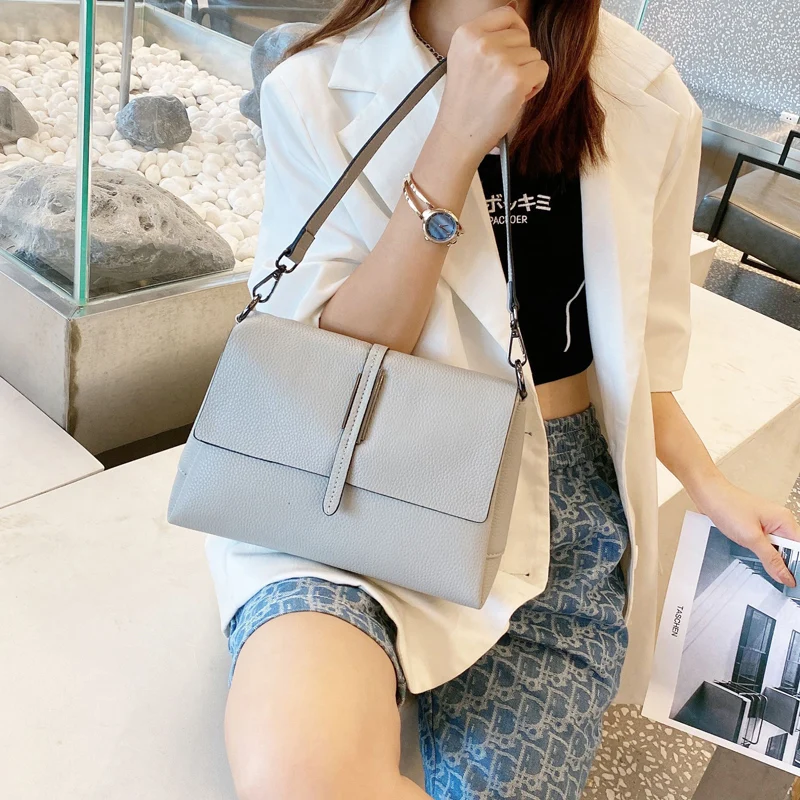 3 Compartments, Girl Flap Bag,100% Natural Cowhide,Women GENUINE LEATHER Shoulder bag,Fashion Female Crossbody bag T052