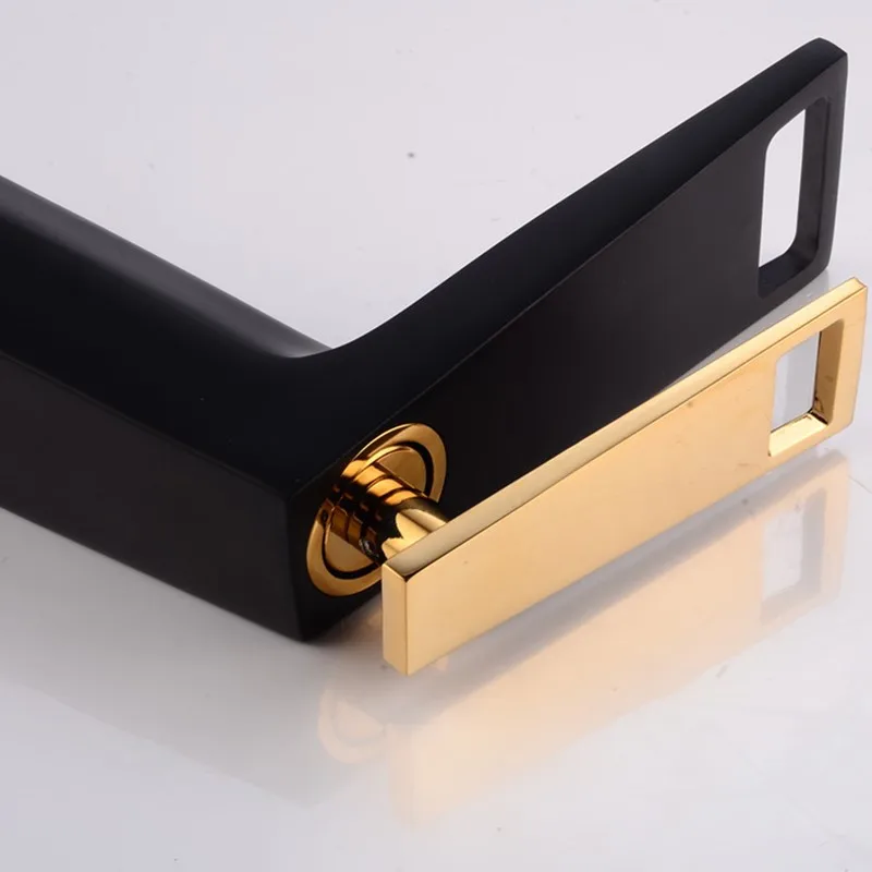 10346180228_772420539