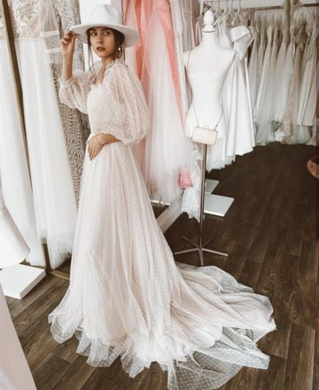 

Wedding Dress Sweetheart A-Line Stunning Long Sleeve Puff Sweep Train Robe De Mariee Bridal Gowns Point Net For Lady Graceful