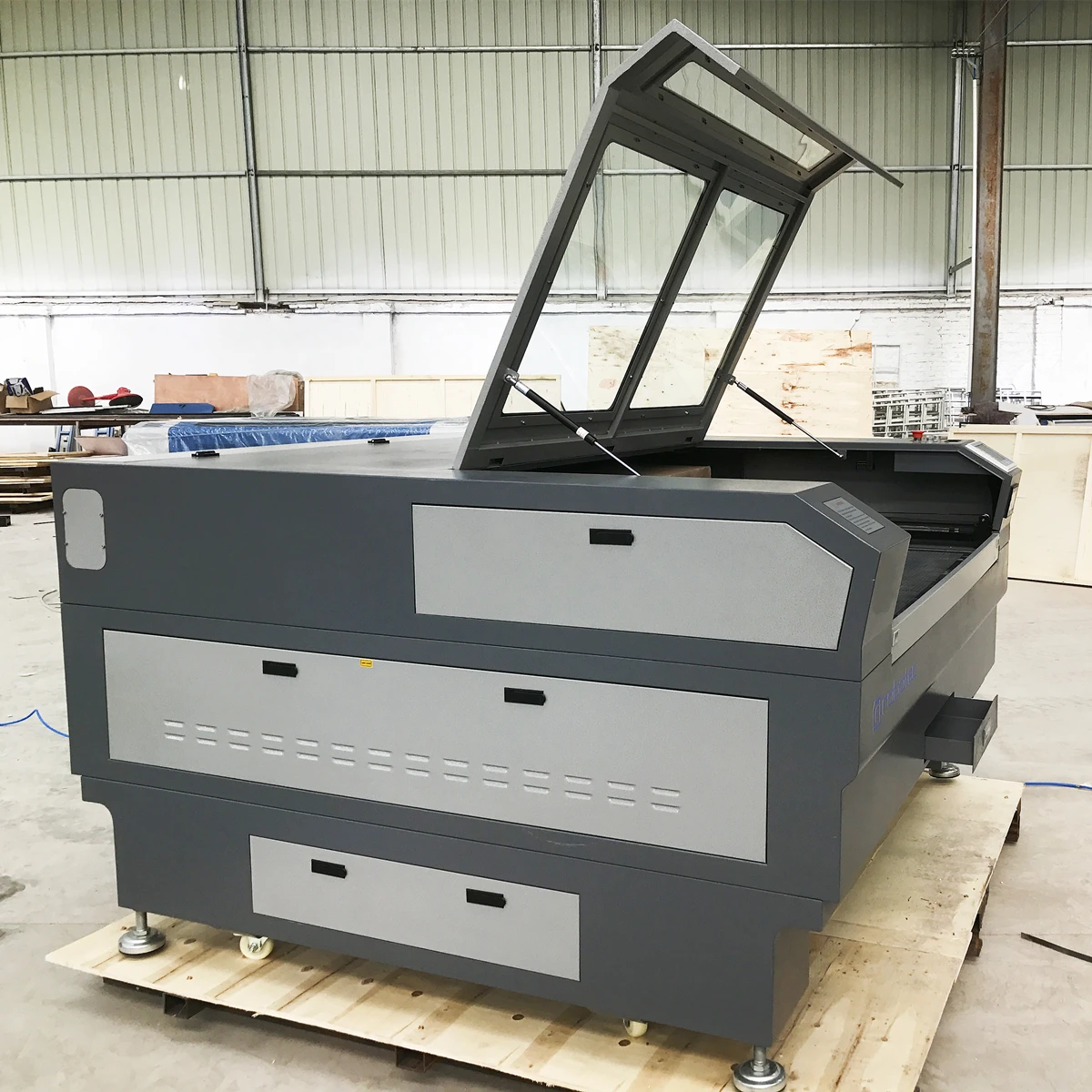 

3-осевая Лазерная режущая машина RUIDA 6332 м с Wi-Fi управлением 130*90 см металлический лист 2 мм стальная труба резак установочный ротационный