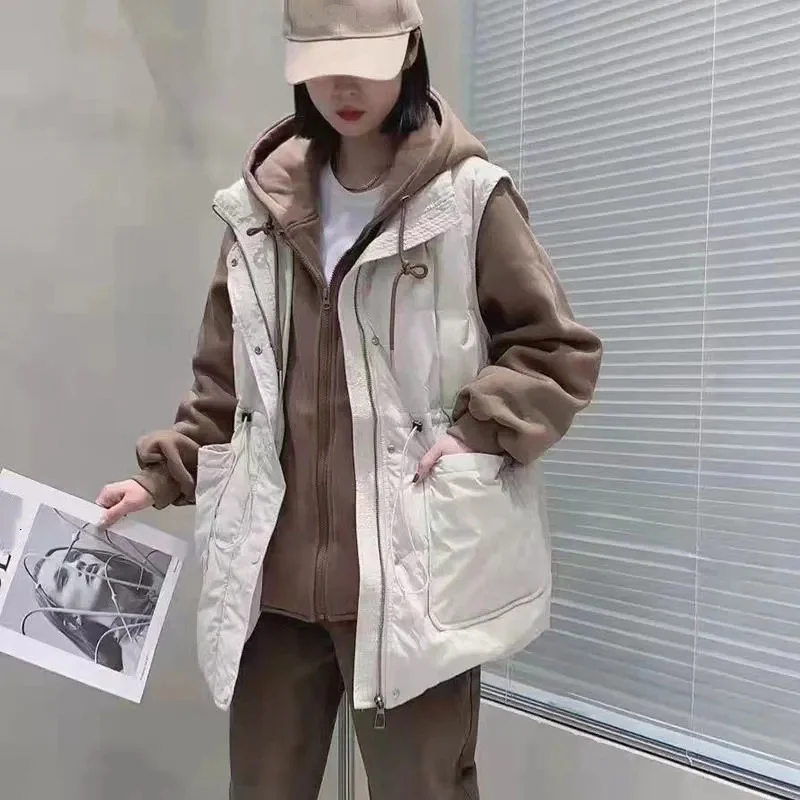 Рисунок 5 - Пуховик женский из двух частей