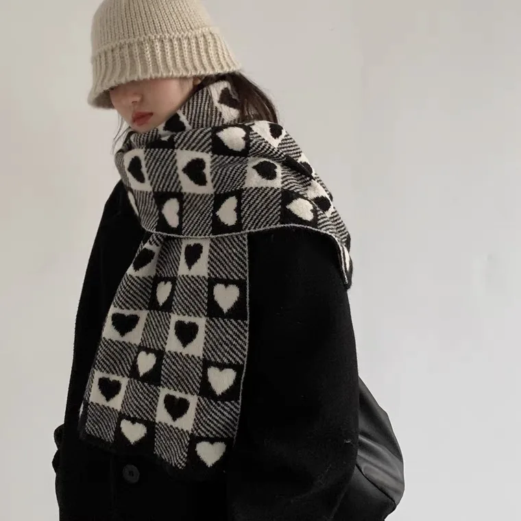 Wool Knitted Scarf Love Heart Scarf Black White Plaid Scarf Thickened Warm Winter Women's Scarves Christmas New Year Gifts