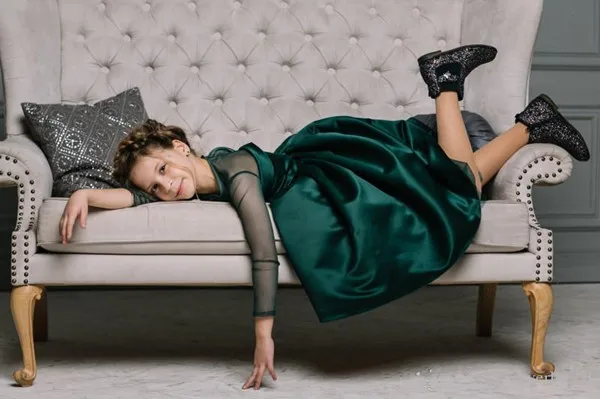 2019-dark-green-flower-girls-dresses-tulle-long-sleeves-high-low-satin-kids-wedding-party-gowns (3)
