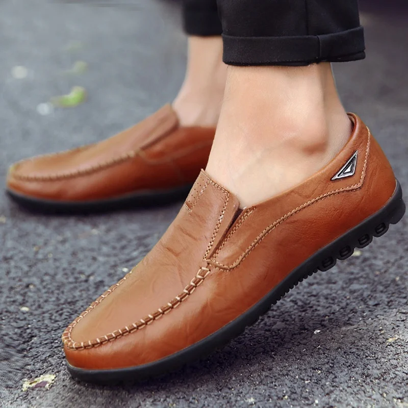 

New Design High Quality Genuine Leather Men Lazy shoes Soft Moccasins Loafers Fashion Brand Men Flats Comfy Driving Shoes