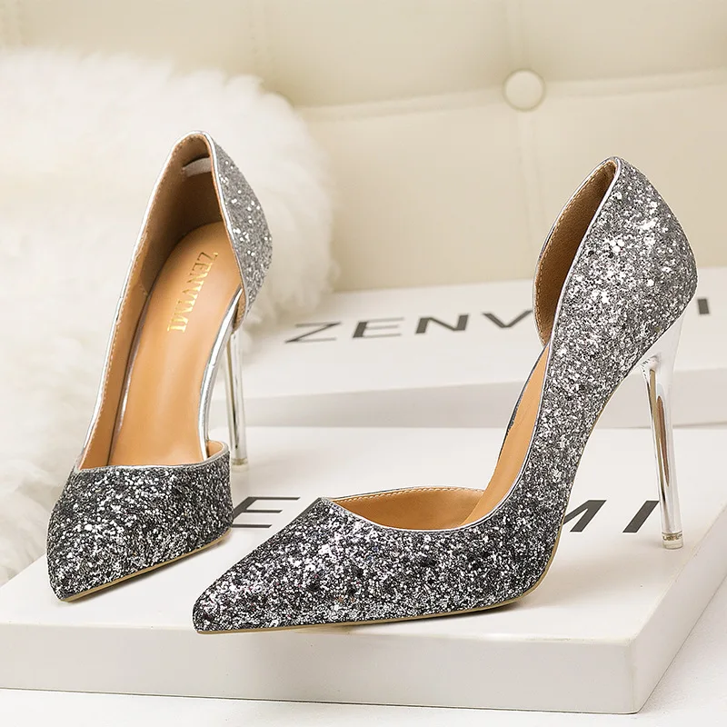 

Fashion Women High Heel Shiny Leather Shallow Mouth Pointed Toe Nightclub Single Women Shoes Bridal Fine Heel Wedding Shoes