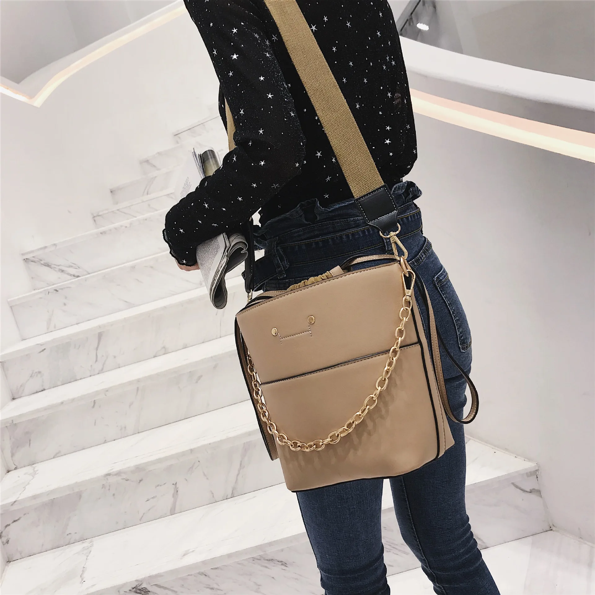 

2018 New Style Simple Chain Bucket Bag Retro Pull-belt Shoulder Oblique Handbag