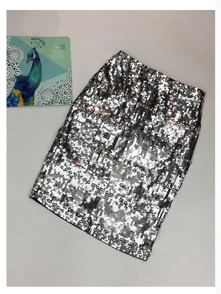 Шикарный дизайнер Новое поступление Европа заклепки Bling блесток Женская юбка узкая юбка средней длины черный серебряный золотой - Цвет: Серебристый