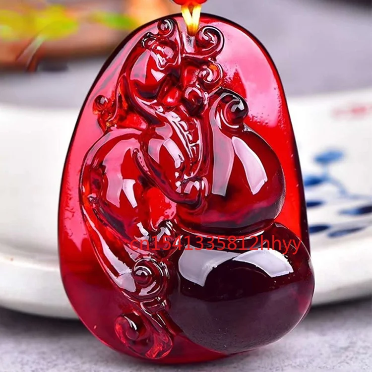 

Hot Selling Natural Beeswax Blood Amber Gourd Necklace Charm Jewellery Hand-Carved Pendant for Women Men Fashion Accessories