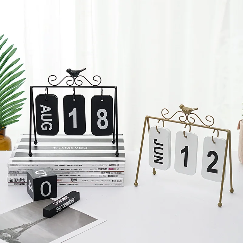 

New Nordic style simple wrought iron calendar small ornaments home living room desktop calendar decoration