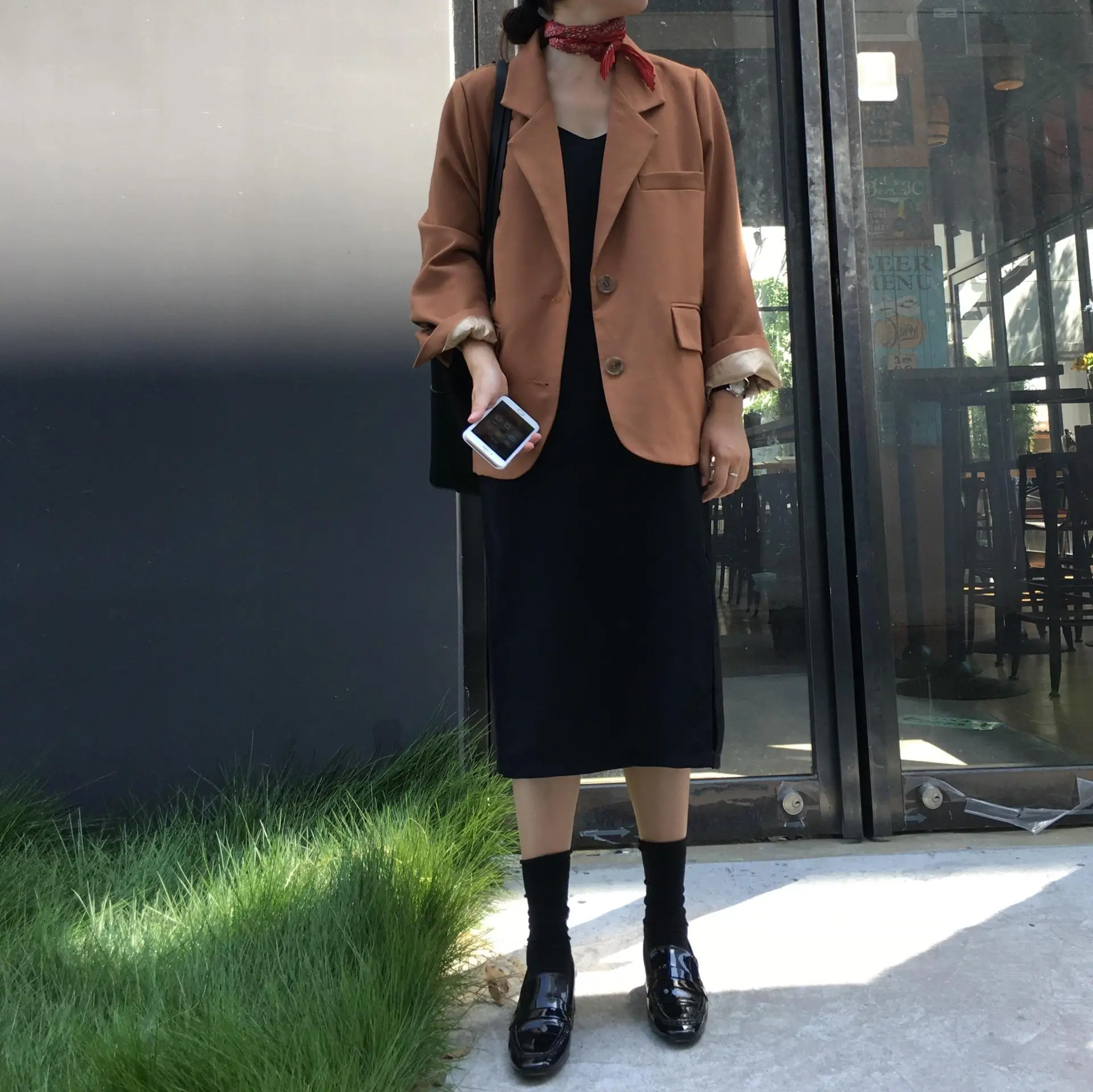 

Photo Shoot Homemade 2-Button Classic Version of Loose-Fit Long Sleeve Female Suit Coat Work Shirt