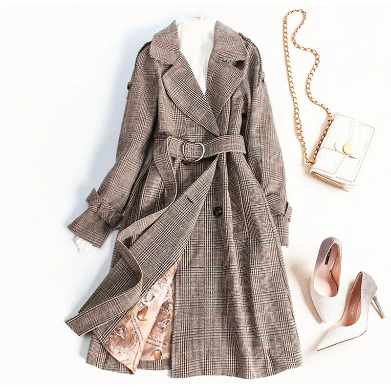 New Fashion Female Windbreakers Autumn Women Plaid Trench Coat Double-breasted Long Overcoat With Belt Outerwear R1172