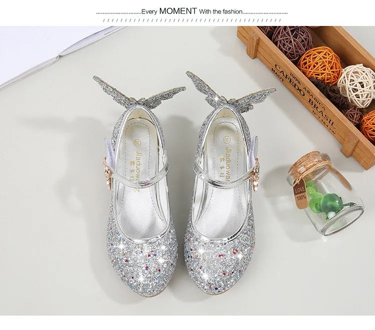 Детская кожаная обувь с бабочками для девочек; блестящие туфли принцессы для девочек на высоком каблуке; элегантные нарядные модельные туфли; KS572