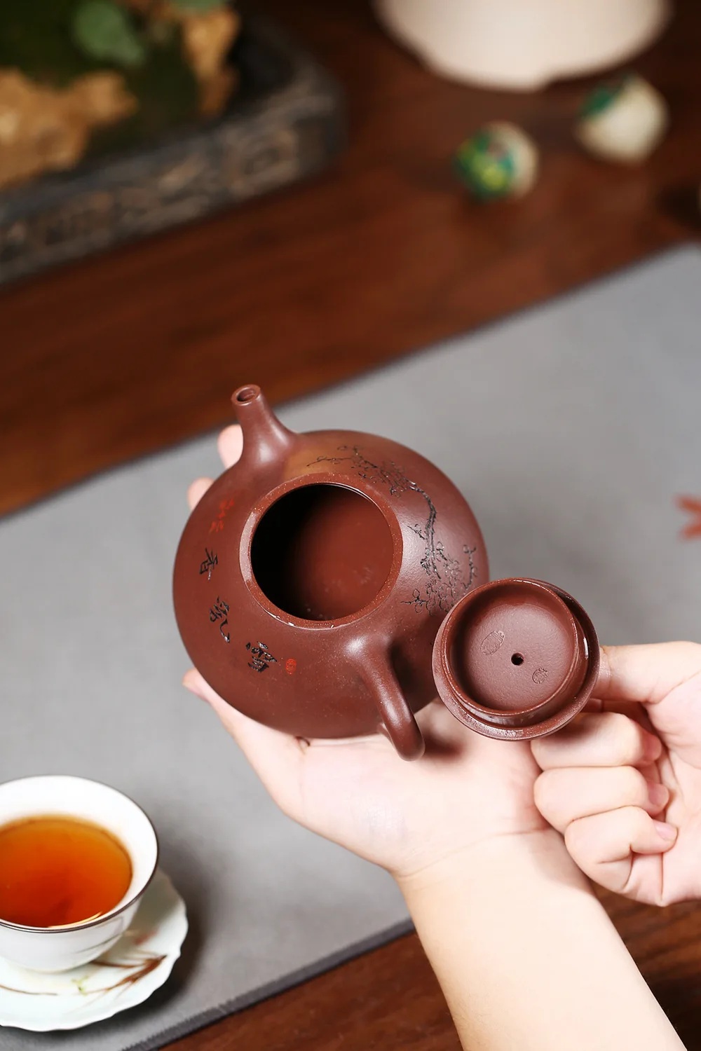 Yixing Clay Teapot Masters Entirely Handmade Sub-Smelting Stone Scoop Boutique Raw Ore Bottom Slot qing ni Clay Tea Set Tea Pot