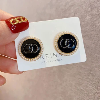 

New Design Fashion Charm Crystal Stud Earrings Geometric Round Circle Shiny Rhinestone Big Earring Jewelry Women Gift