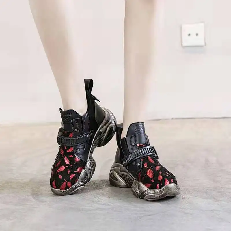 New Style Sport High Help Height Increasing Fashion Women Running Shoes Cow Suede Outdoor Casual Black Ladies Sneakers