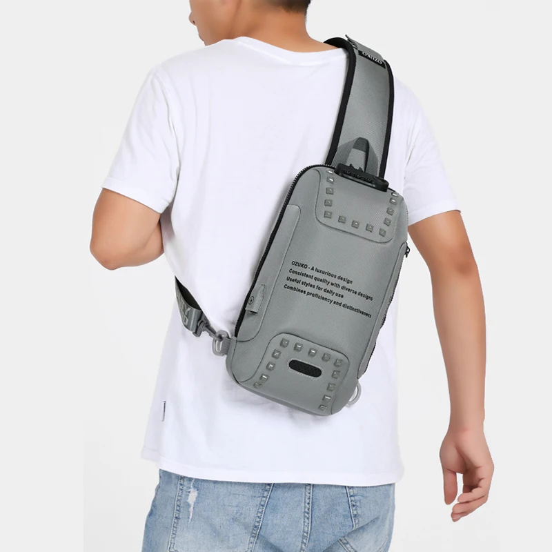 Mode Mannen Klinknagel Кроссбоди Zakken анти-diefstal сумка USB Opladen Borst Pakken Korte Trip Waterafstotend Schouder