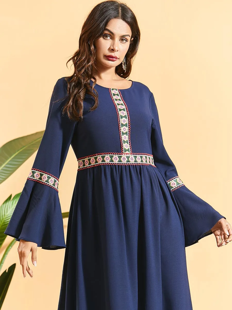 14170410745_1914155520