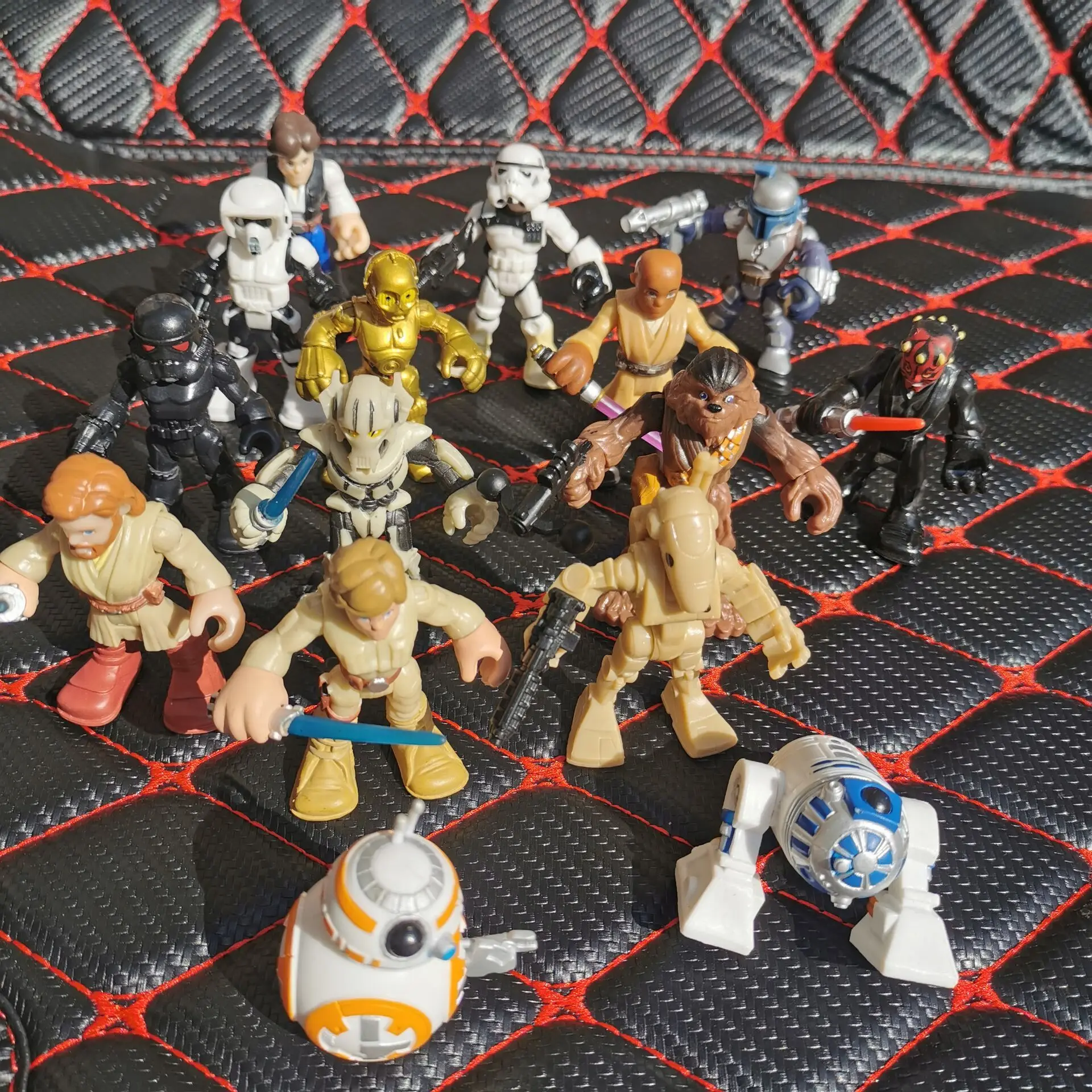 

random 5pcs Star Wars Flametrooper Chewbacca Stormtrooper Darth Vader Finn Action Figure Gift Toy For Children Collection Doll