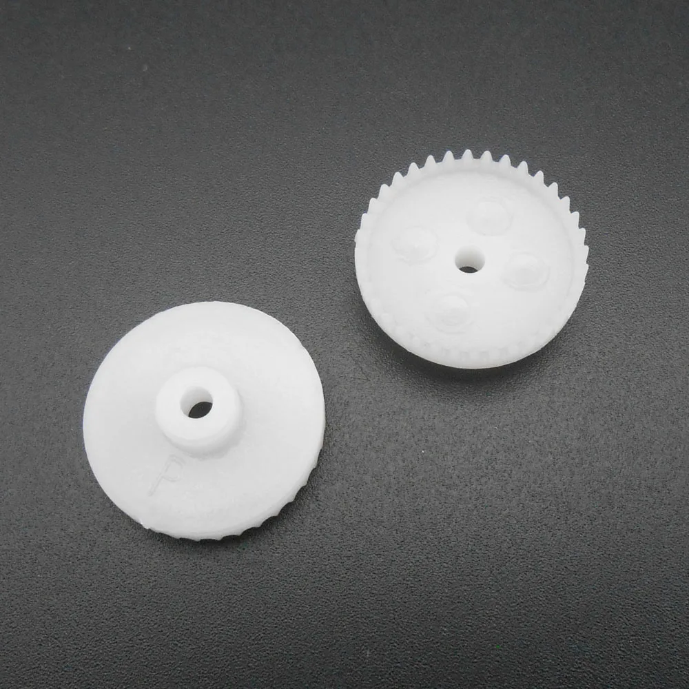 50Pcs 0.5M 36T Plastic Crown Gear 0.5 Modulus 36 Teeth Aperture 2.5mm 2.45mm Tight Distribution 5.4MM X 19MM Gears C362.5A T=36
