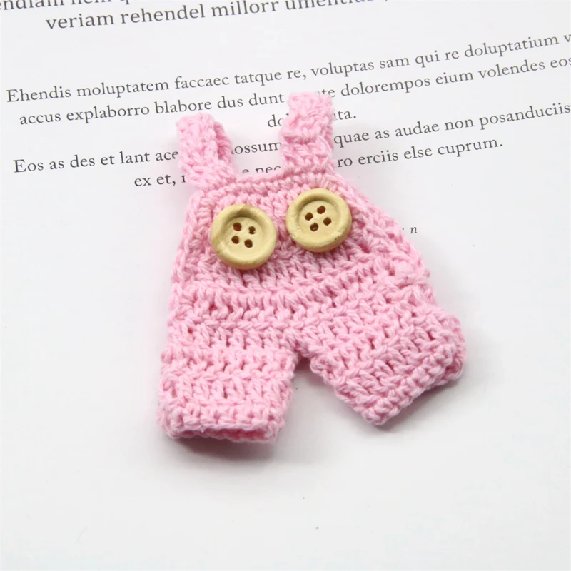 2 шт. вязание крючком милая маленькая Одежда DIY товары для рукоделия игрушки куклы декоративные аксессуары материал украшения Мини Одежда - Цвет: Pink suspenders 2