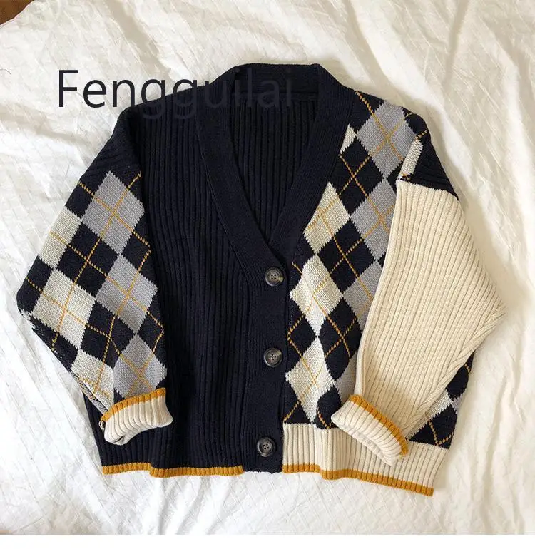 FENGGUILAI INS Hot Women Knitted Cardigans Stylish 3 Colors Spring Winter Autumn V Neck Color Patchwork Plaid Sweater FENGGUILAI INS Hot Women Knitted Cardigans Stylish 3 Colors Spring Winter Autumn V Neck Color Patchwork Plaid Sweater