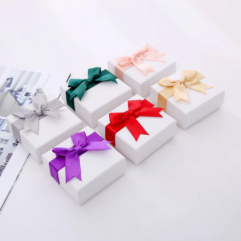 

2020 New Paper Packaging Box Jewelry Multicolor Necklace Box Bow Jewelry Accessories Bracelet Boxes Jewelry Gift Box Hot Sale