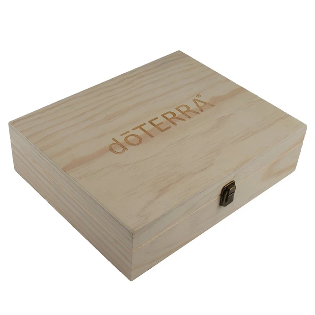 Caja grande de madera ranurada con tapa