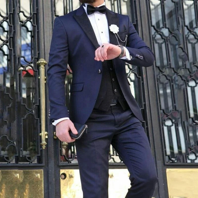 

Latest Design Navy Blue Wedding Men Suits Peak Lapel Three Pieces One Button Business Groom Tuxedos (Jacket+Pants+Vest+Tie)