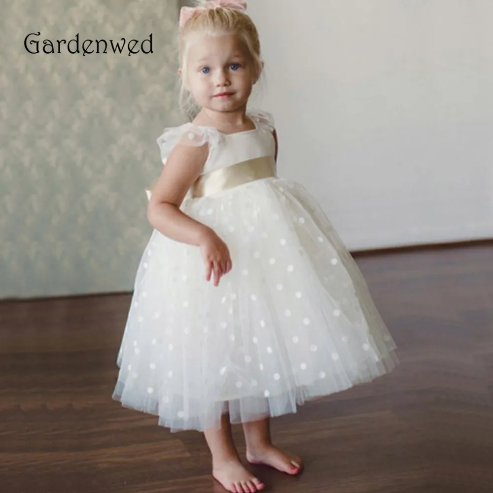 

Gardenwed Adorable Flower Girl Dresses 2019 Dot Tulle Puffy Ball Gown Tea Length Baby Pageant /Communion /Wedding Party Dress
